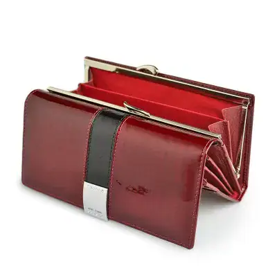 Stylish red handbag with black stripe, perfect for formal occasions and accessories for women. High-quality material and sophisticated design enhance your fashion statement.