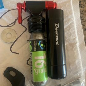 Deemount Bicycle Portable Air Pump Co2 Tire Inflator photo review