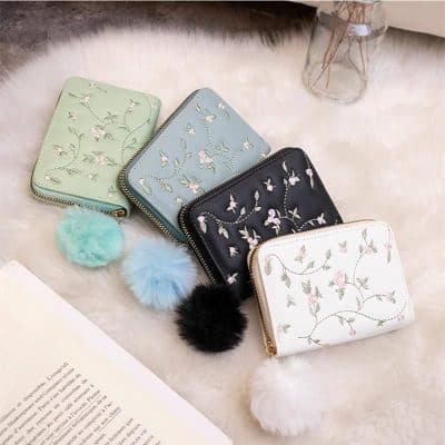 Chic Embroidered Flower Women's Short Wallet