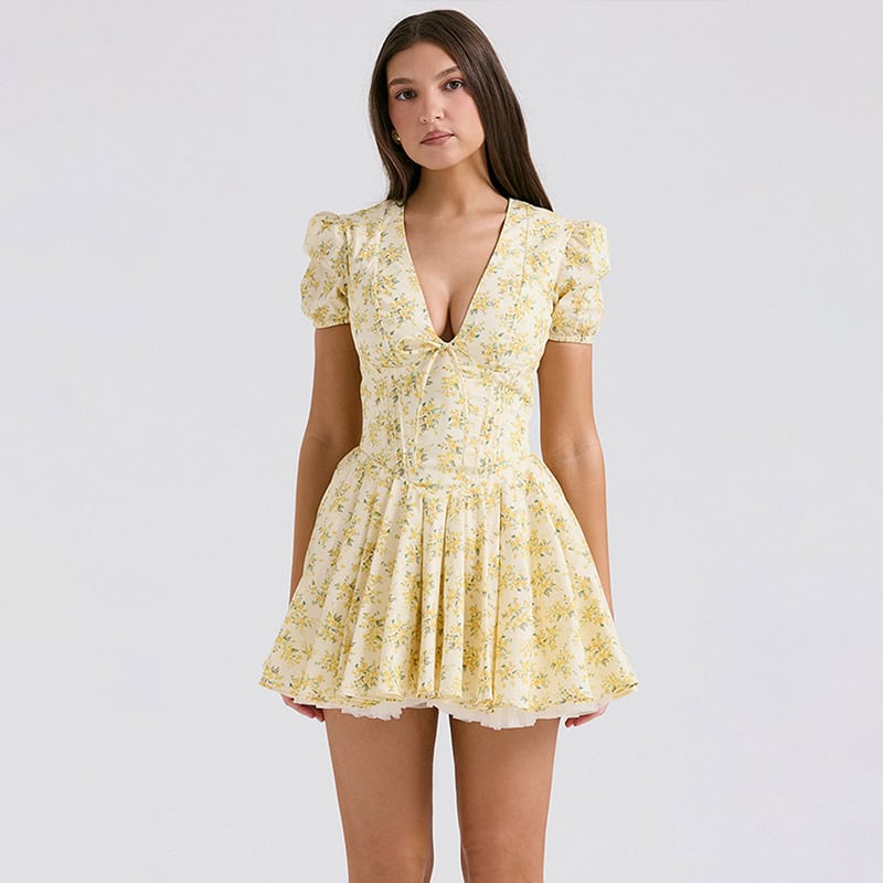 Elegant floral summer dress with puff sleeves and V neckline, perfect for everyday wear or special occasions. Lightweight and stylish, suitable for warm weather.