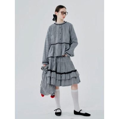 Stylish optical glasses for women.