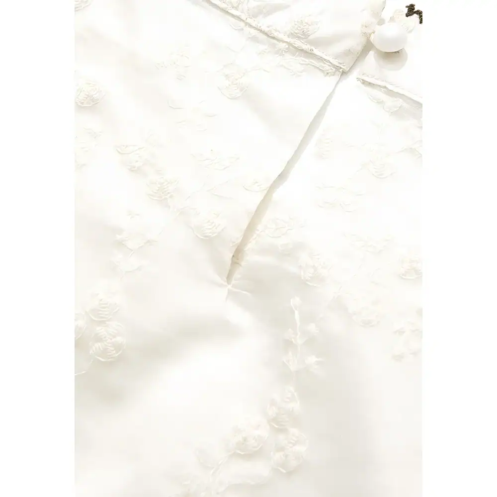 A pristine white setup featuring delicate cotton candy, representing the pure and high-quality optical and eye care products available at Monalisa Medical store, emphasizing professionalism and excellence.