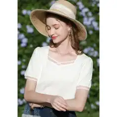 Stylish wide-brim sun hat perfect for outdoor sun protection, summer fashion, and beachwear. Comfortable and chic accessory for women’s casual or beach outfits.