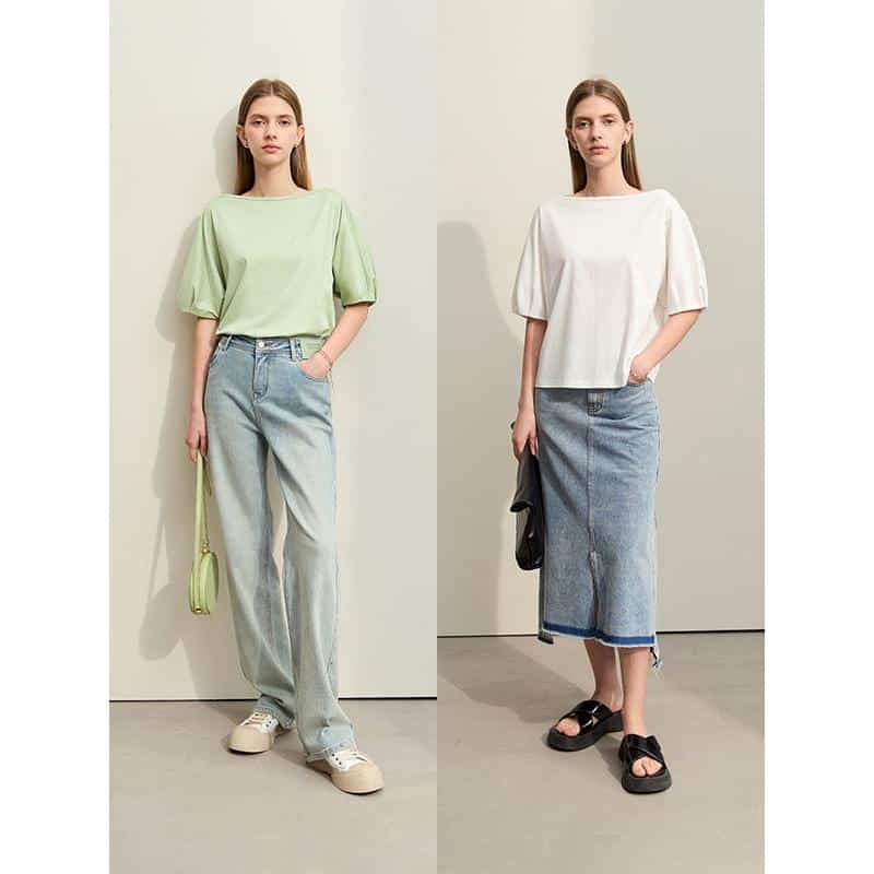 Stylish casual women's top for everyday wear, featuring a comfortable loose fit and versatile design perfect for modern wardrobes.