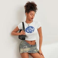 Stylish eyewear accessories and trendy optical frames at Monalisa Store for fashionable vision solutions. Enhance your look with exclusive optical eyewear selections.