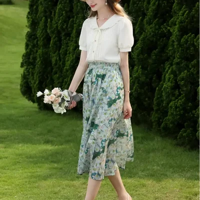 Stylish floral long skirt for women, perfect for summer and spring wear, featuring a comfortable wide-leg fit, flowy fabric, and trendy design for a chic look.