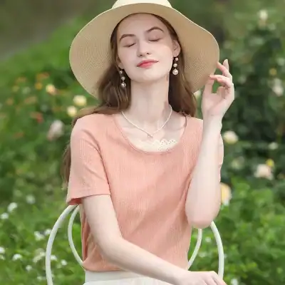 Elegant Sunglasses for Women - UV Protection, Fashion Accessories, Trendy Eyewear, Monalisa Store.