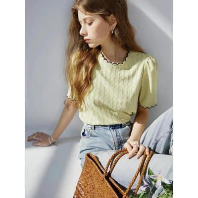 High-quality eyewear options at Monalisa Store for clear vision and fashion-forward look. Discover trendy glasses and sunglasses perfect for every style and occasion.