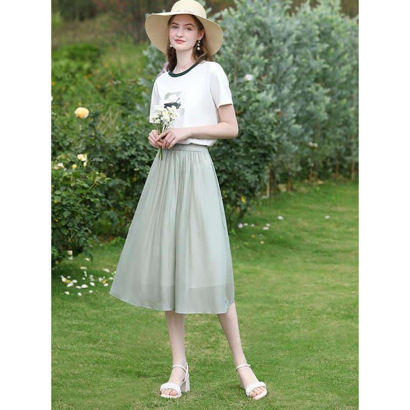 A stylish and comfortable women's summer dress available at Monalisa Store, perfect for outdoor activities, gardening, and casual outings with a flowy midi length and attractive design.