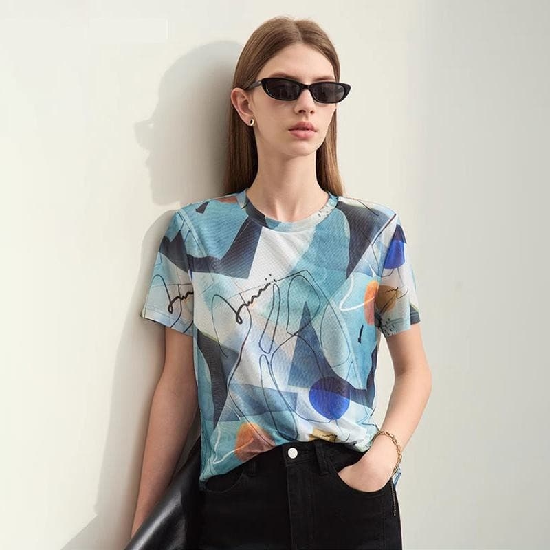 High-quality sunglasses for women and men, trendy and UV protection. Perfect for fashion and eye health at Monalisa Store.