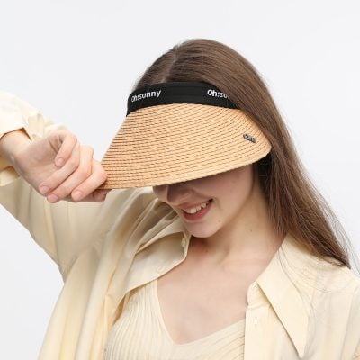 Elegant and functional sun visor hat for women, perfect for outdoor activities, offering UV protection and sun shading. Stylish design suitable for casual wear, beach outings, and summer fashion.