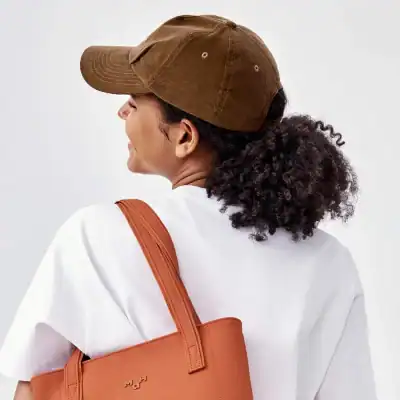 Stylish women's accessories and optical products at Monalisa Store, offering trendy eyewear, sunglasses, and optical solutions for classy, fashion-forward clientele.