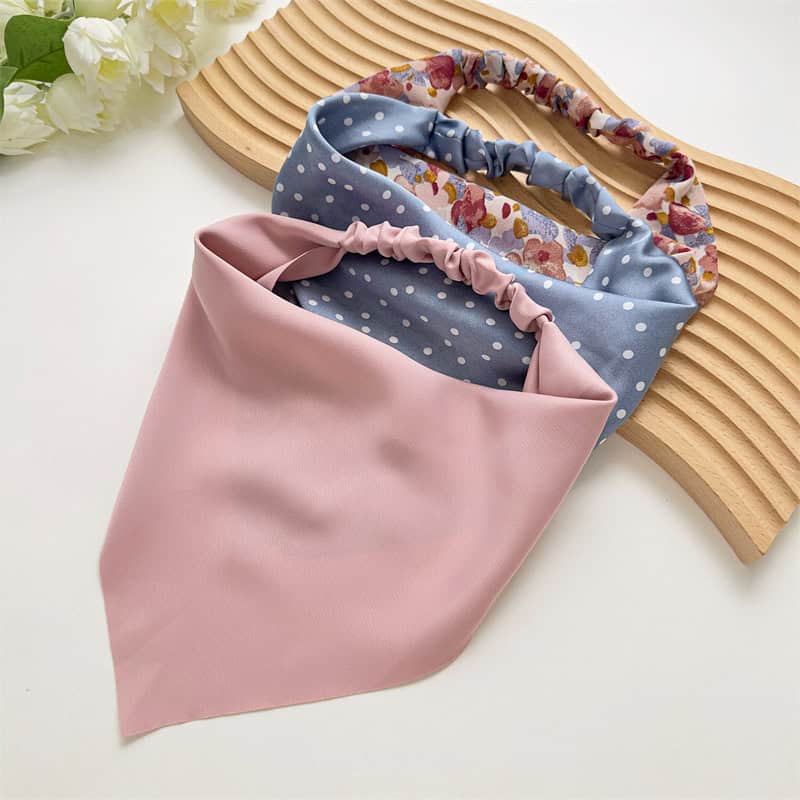 Stylish, comfortable headbands for women, perfect for everyday wear, school, or sports. Made with soft fabrics, featuring floral, polka dot, and solid designs to complement any outfit.