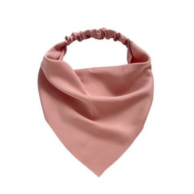Soft pink scarf with an elasticized handle, perfect for stylish accessories or face coverings, made from high-quality fabric to ensure comfort and durability.