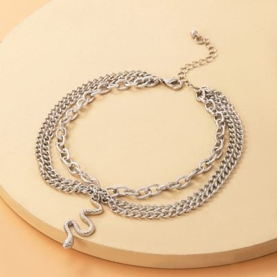 Elegant silver chain necklace with a snake pendant, perfect for gift or fashion statement. High-quality jewelry for women, suitable for all occasions.
