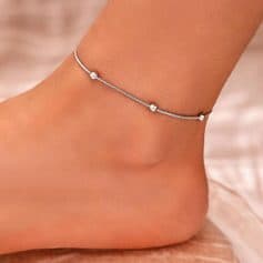 Stunning silver anklet with spherical accents, perfect for women seeking stylish jewelry. Ideal for everyday wear or special occasions to enhance your ankle's beauty.