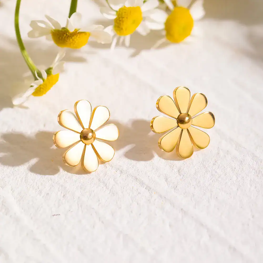 Beautiful floral-inspired earrings with gold accents, perfect for enhancing your style. Shop elegant flower jewelry at Monalisa Store for a sophisticated look.