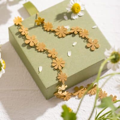Elegant floral jewelry perfect for fashion and accessories. Shop high-quality flower necklaces and matching earrings at Monalisa Medical Store for stylish and sophisticated looks.