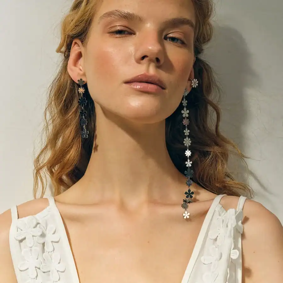 Stylish floral dangling earrings, perfect for enhancing women's fashion and accessories, available at Monalisa Store.