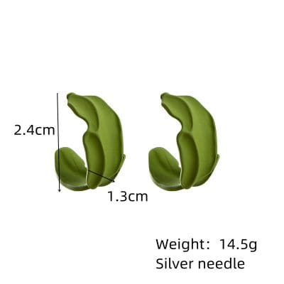 Minimalist green clip-on earrings for women and men, lightweight and stylish, ideal for everyday wear and fashion accessories, easy to pair with any outfit.