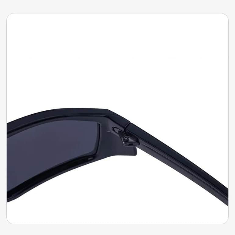 High-quality black sunglasses for optical clarity and UV protection. Stylish design perfect for everyday wear and enhancing your vision.