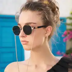 Stylish round sunglasses with transparent chain, perfect for sun protection and fashion statements. Ideal for trendy eyewear enthusiasts looking for quality optical accessories.