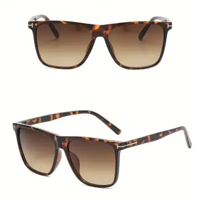 Stylish tortoiseshell sunglasses with gradient lenses, perfect for summer fashion and eye protection. Ideal for outdoor activities and making a statement.