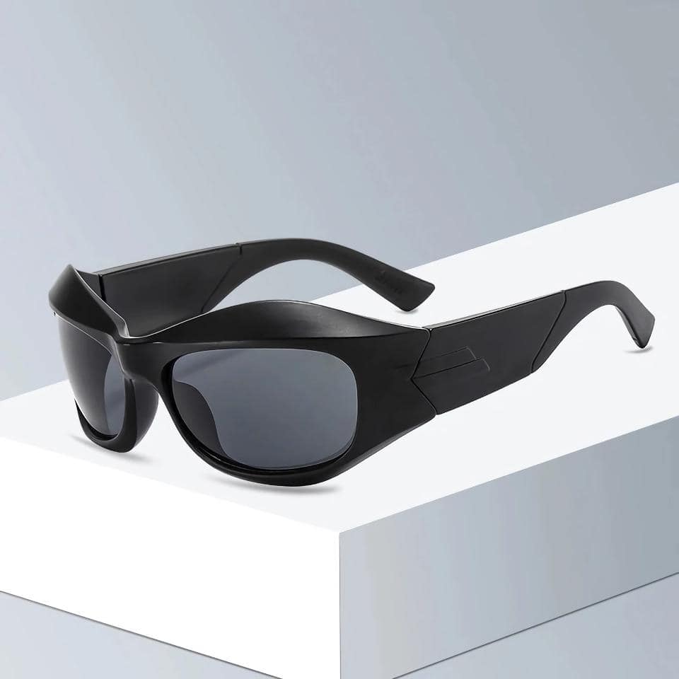 High-tech black sunglasses with futuristic design for optimal eye protection and style. Perfect for outdoor activities and fashion-forward eyewear enthusiasts.