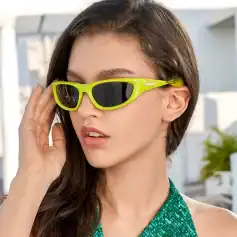 High-quality sporty yellow sunglasses with black lenses for UV protection and stylish outdoor wear. Perfect for fashion-forward individuals seeking eye protection and a bold accessory.