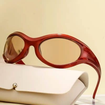 Stylish red optical glasses round frame for women and men, lightweight and durable, ideal for everyday wear and vision correction, featured at Monalisa Store.