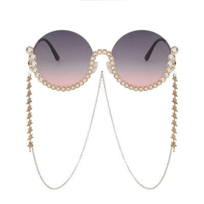 Stylish sunglasses with pearl and crystal embellishments, featuring star-shaped chains for a glamorous look. Perfect for fashion-forward sunglasses enthusiasts.