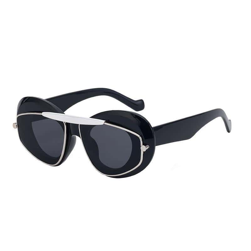 Stylish black sunglasses with modern design, UV protection, and comfortable fit, ideal for fashion and eye health. Perfect for summer, outdoor activities, and enhancing your style.