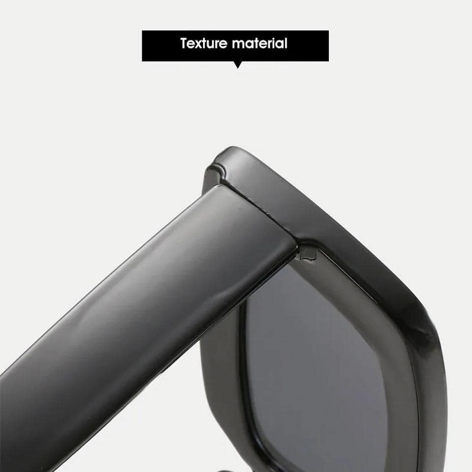 High-quality black sunglasses with sleek design and UV protection. Perfect for enhancing your style and protecting your eyes from the sun. Durable, fashionable eyewear from Monalisa Store.