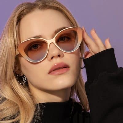 Stylish oversized sunglasses for women, perfect for fashion-forward looks and eye protection. Shop Monalisa Store for trendy eyewear that combines fashion and function.