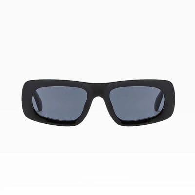 High-quality 3D glasses for immersive virtual reality experiences, perfect for gaming, movies, and augmented reality applications, with a sleek black frame and comfortable fit.