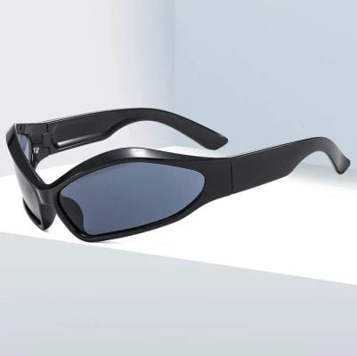 High-tech sunglasses with polarized lenses for optimal eye protection and style. Perfect for outdoor activities and daily wear.