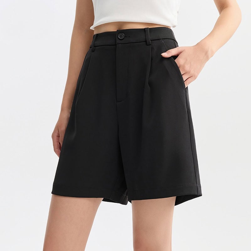 Black women's high-waisted shorts with tailored fit, perfect for casual or semi-formal wear, featuring a comfortable waistband and side pockets.
