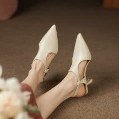 Elegant beige pointed-toe heels for women at Monalisa Store, ideal for formal events and stylish outings. Discover a variety of fashionable footwear options for women.