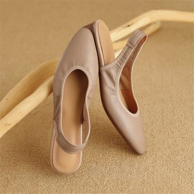 Comfortable beige leather ballet flats ideal for women’s daily wear and stylish outfits. Features soft material, slip-on design, and durable sole for all-day comfort. Perfect for casual and dressy occasions.