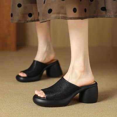 Luxury women's shoes for comfort and style at Monalisa Store. Shop trendy open-toe sandals with block heels perfect for everyday or special occasions.