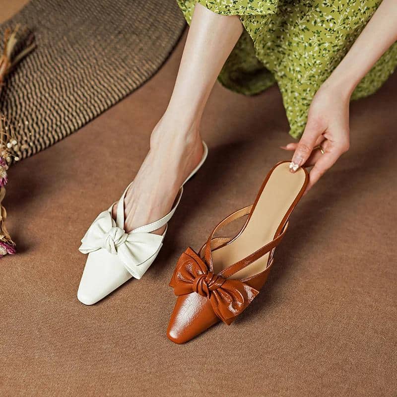 Elegant women’s bow-tie slip-on shoes with pointed toes, perfect for casual or dressy occasions, available at Monalisa Store.