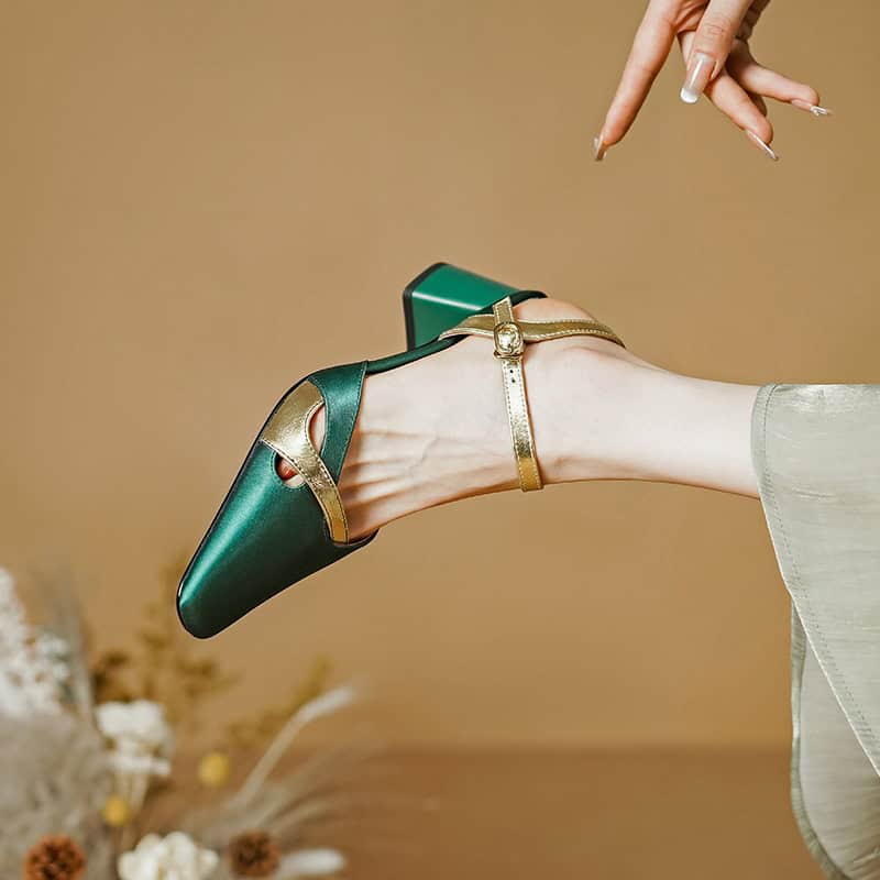 Stylish green and gold high-heeled shoe designed for trendy fashion and comfort, available at Monalisa Store. Elevate your look with this sophisticated footwear option.