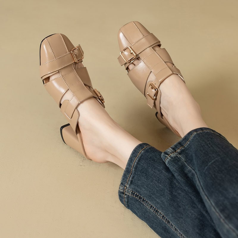 Beige high-heeled sandals with straps and buckles, perfect for fashion-forward women seeking comfort and style. Elegant footwear suitable for various occasions.