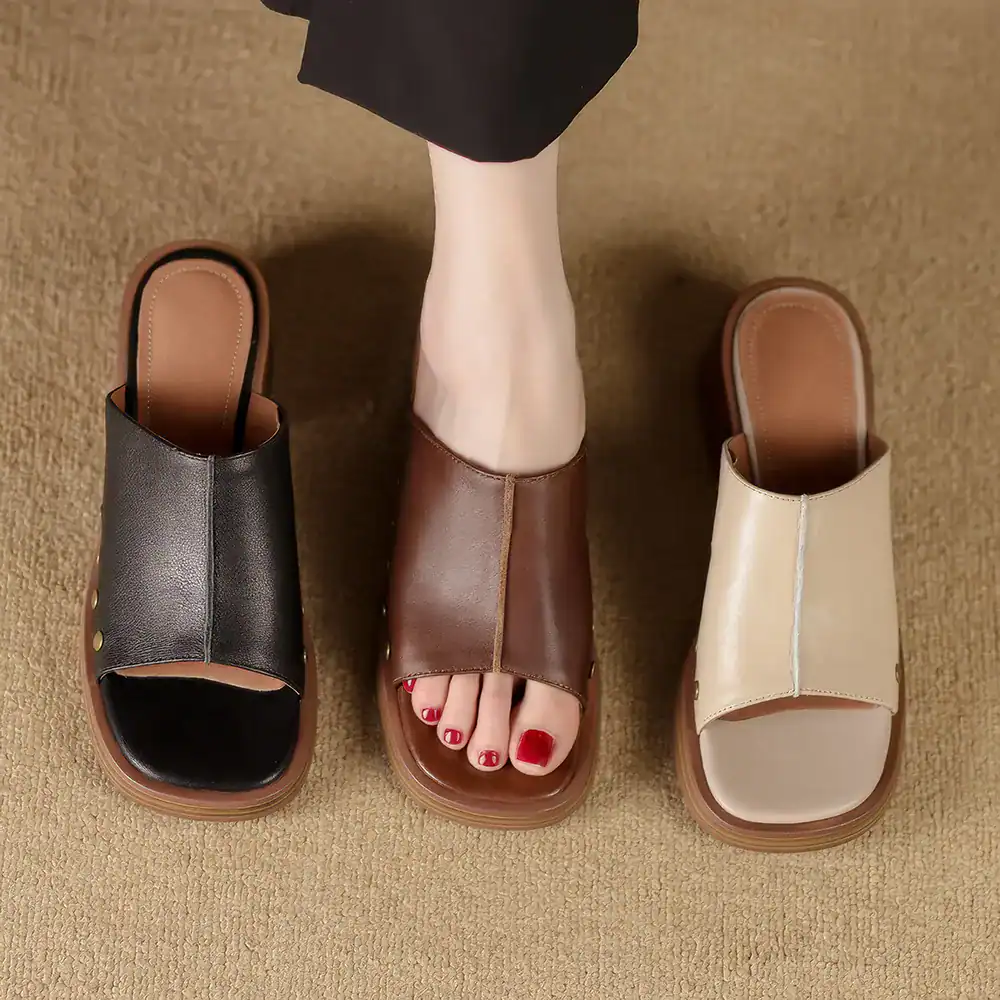 Comfortable women's open-toe slippers in black, brown, and beige, perfect for everyday casual fashion and relaxation, available at Monalisa Store.