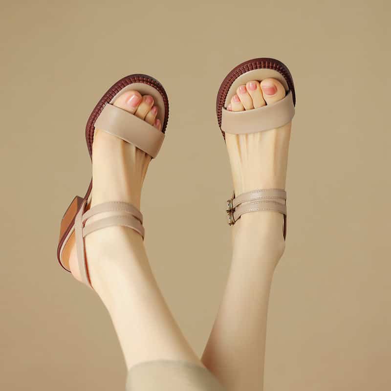 Comfortable women's summer sandals with ankle straps, perfect for casual and daily wear.