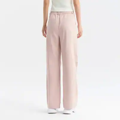 Comfortable loose fit wide-leg pants for women, perfect for casual and professional wear. Made with lightweight, breathable fabric, offering style and ease of movement.