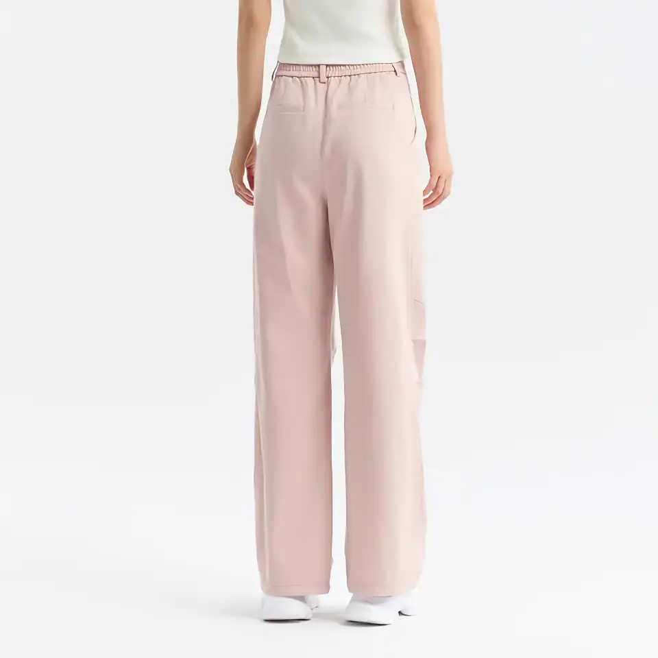 Comfortable loose fit wide-leg pants for women, perfect for casual and professional wear. Made with lightweight, breathable fabric, offering style and ease of movement.