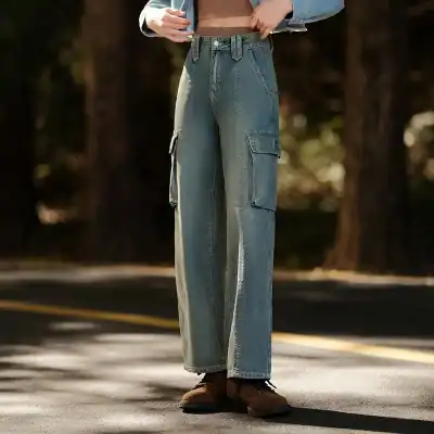 A pair of trendy baggy cargo jeans featuring multiple utility pockets, perfect for casual outings and street style. Made from durable denim, these relaxed-fit pants combine comfort with a fashionable edge.