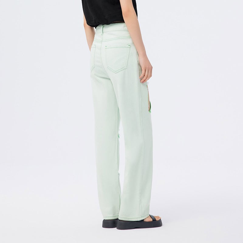 High-quality pastel green casual jeans for women, perfect for everyday wear, featuring a relaxed fit, stylish design, and comfortable fabric. Ideal for fashion-forward individuals seeking trendy denim.