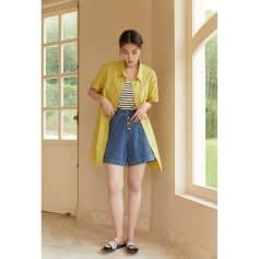 Optical denim shorts, casual summer wear for women, trendy fashion, women's shorts, comfortable clothing, fashionable women’s apparel.